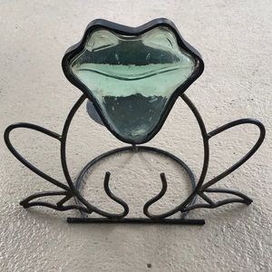 Frog candle holder